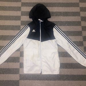 Boys Adidas Windbreaker jacket size XL (18/20) in Kids